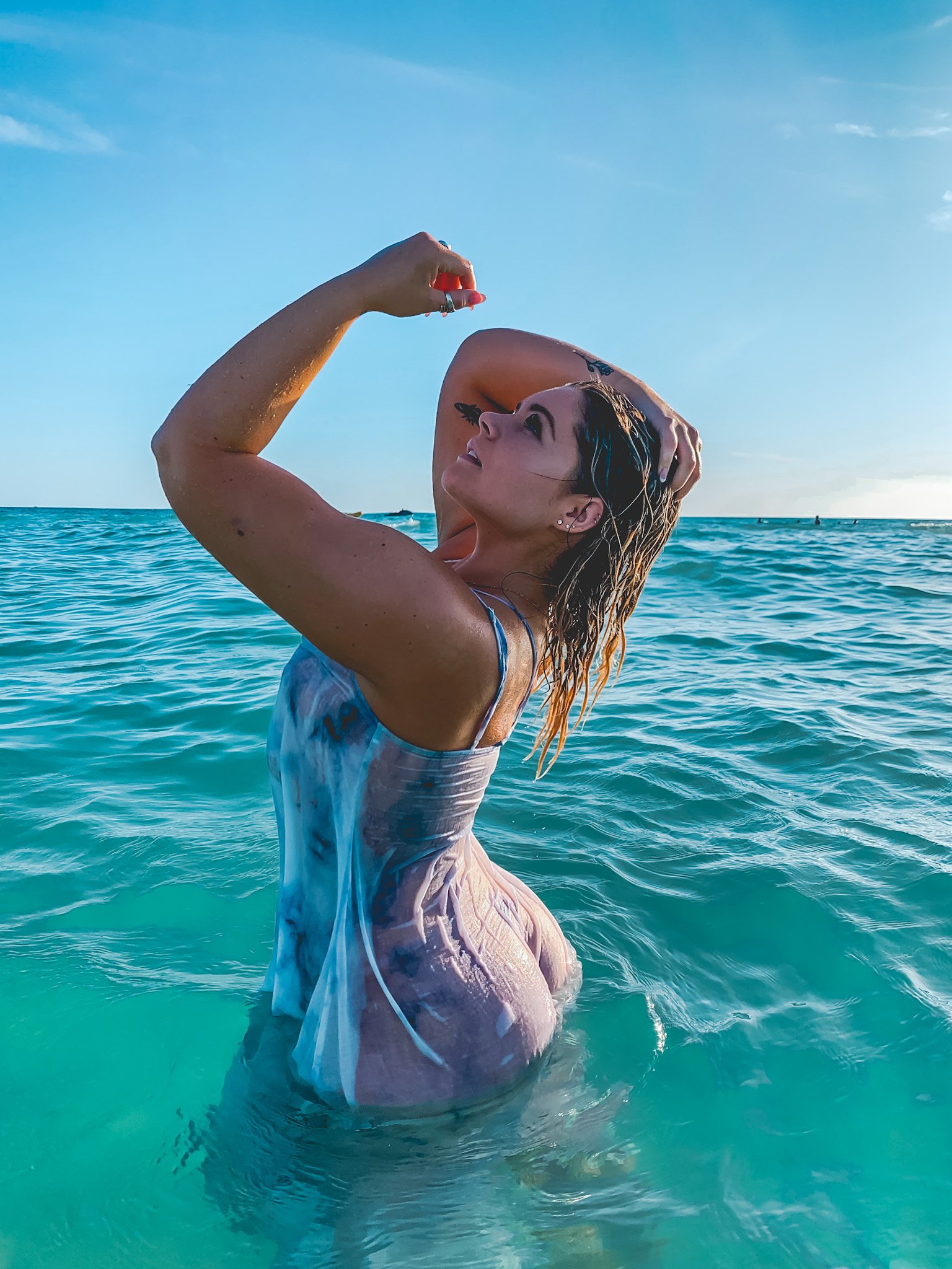 Article cover image, St. Pete summer / spray tan / beach — The Bronze Lily, St. Petersburg, FL