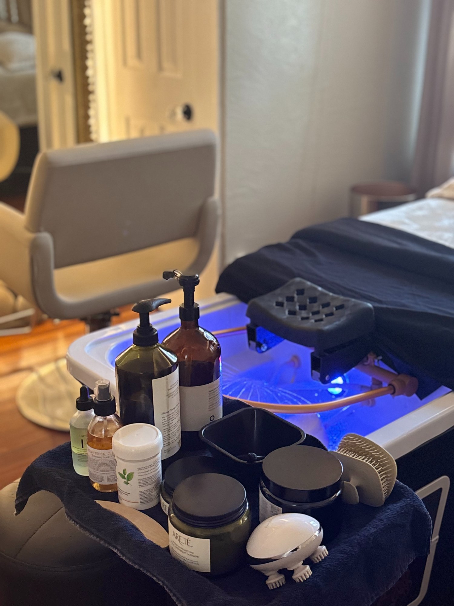 Choosing a head spa, checklist — The Bronze Lily, St. Petersburg, FL