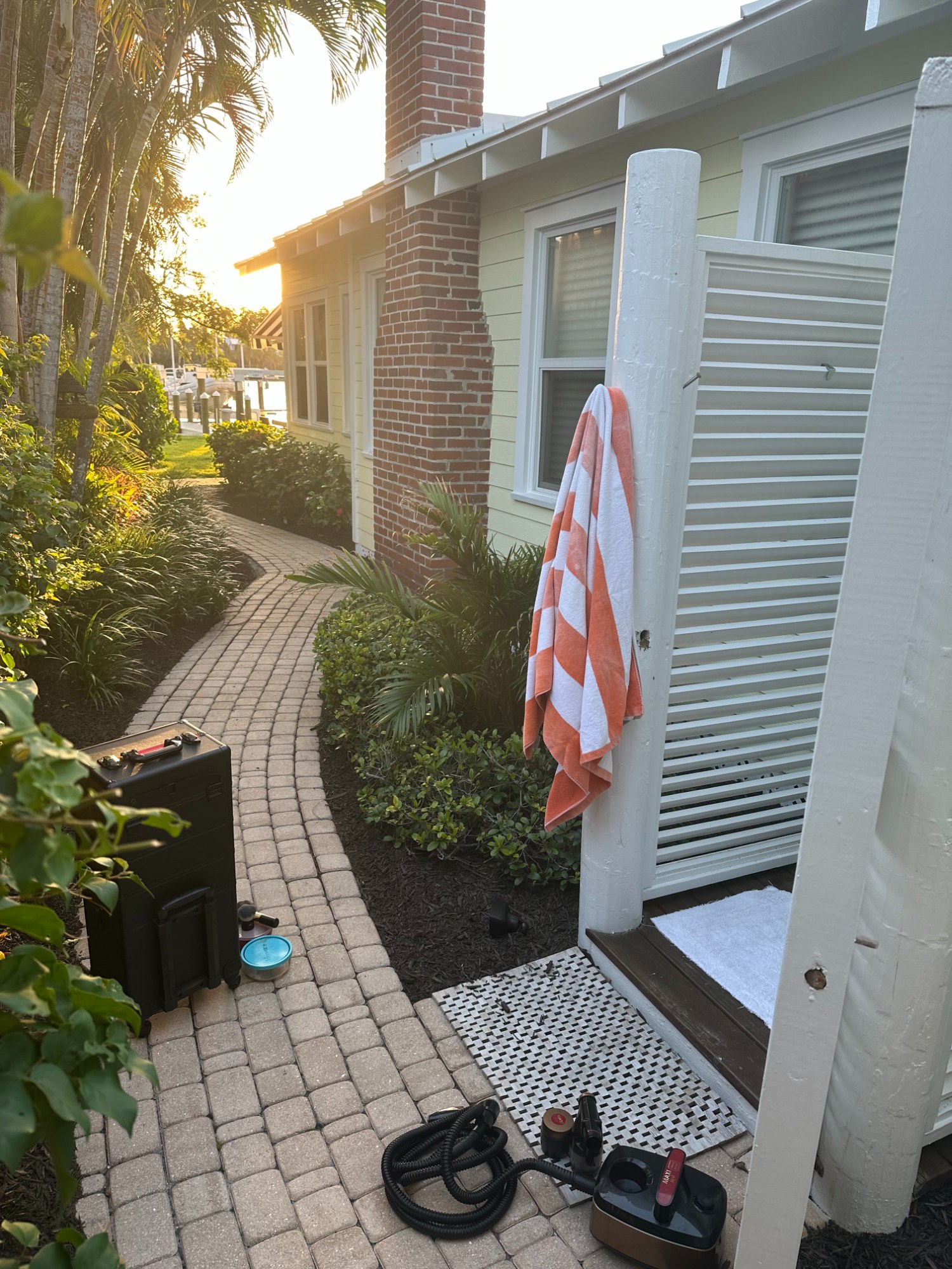 Mobile Services — The Bronze Lily, St. Petersburg FL