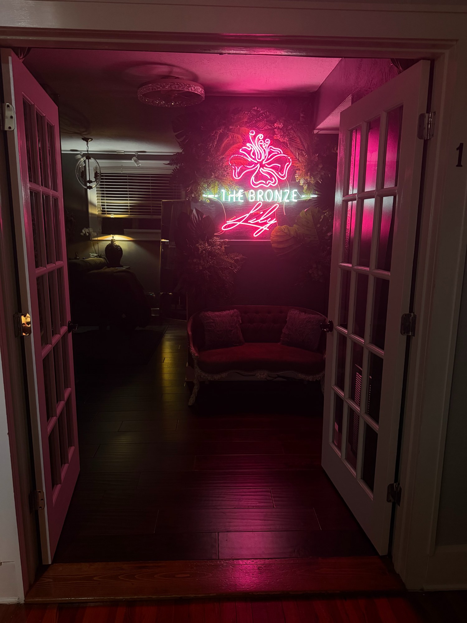 The lash bed, linen & memory foam — The Bronze Lily, St. Petersburg, FL